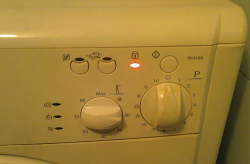 Проблемы с индикатором замка стиральной машины