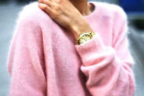 Розовый кашемировый свитер